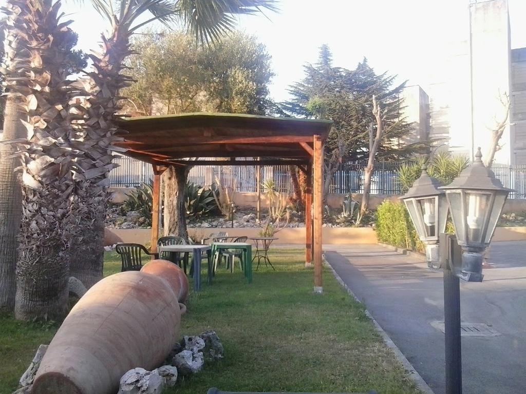 Hotel Federico II Napoli Exterior foto
